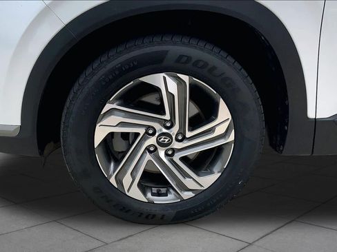 Used 2022 Hyundai Santa Fe SE FWD image 11