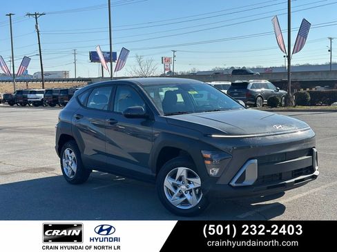 New 2026 Hyundai Kona SE image 1
