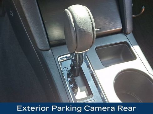 Used 2019 Subaru Outback 2.5i Touring AWD/4WD image 11