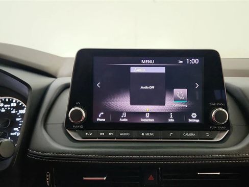 Used 2021 Nissan Rogue SV image 24