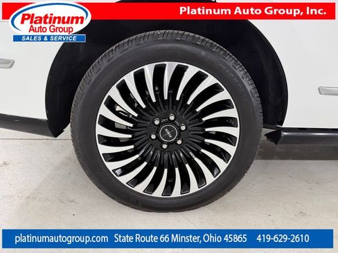 Used 2020 Lincoln Navigator Black Label w/ Cargo Convenience Package AWD/4WD image 59