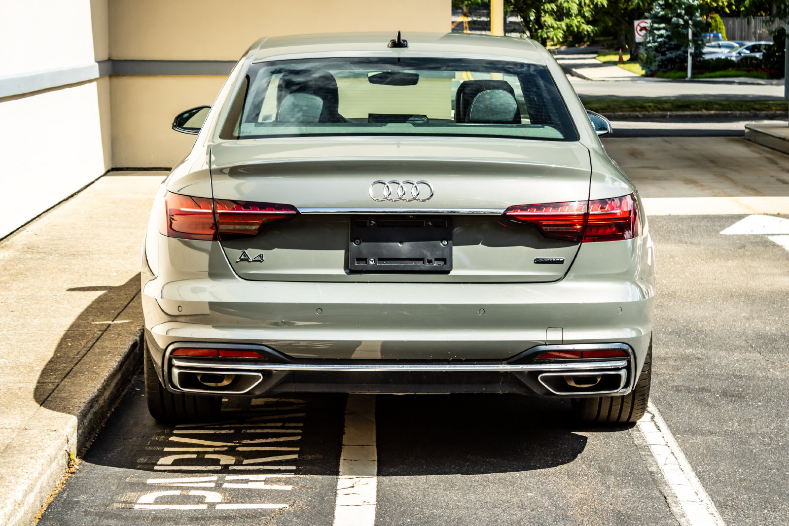 Used 2023 Audi A4 2.0T Premium Plus AWD/4WD image 6