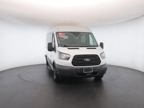 Used 2017 Ford Transit 350 XL image 31