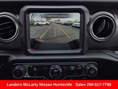 Used 2023 Jeep Gladiator Overland image 21