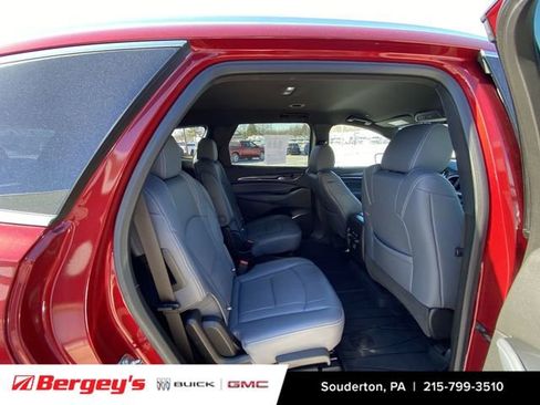 Certified 2023 Buick Enclave Essence image 31