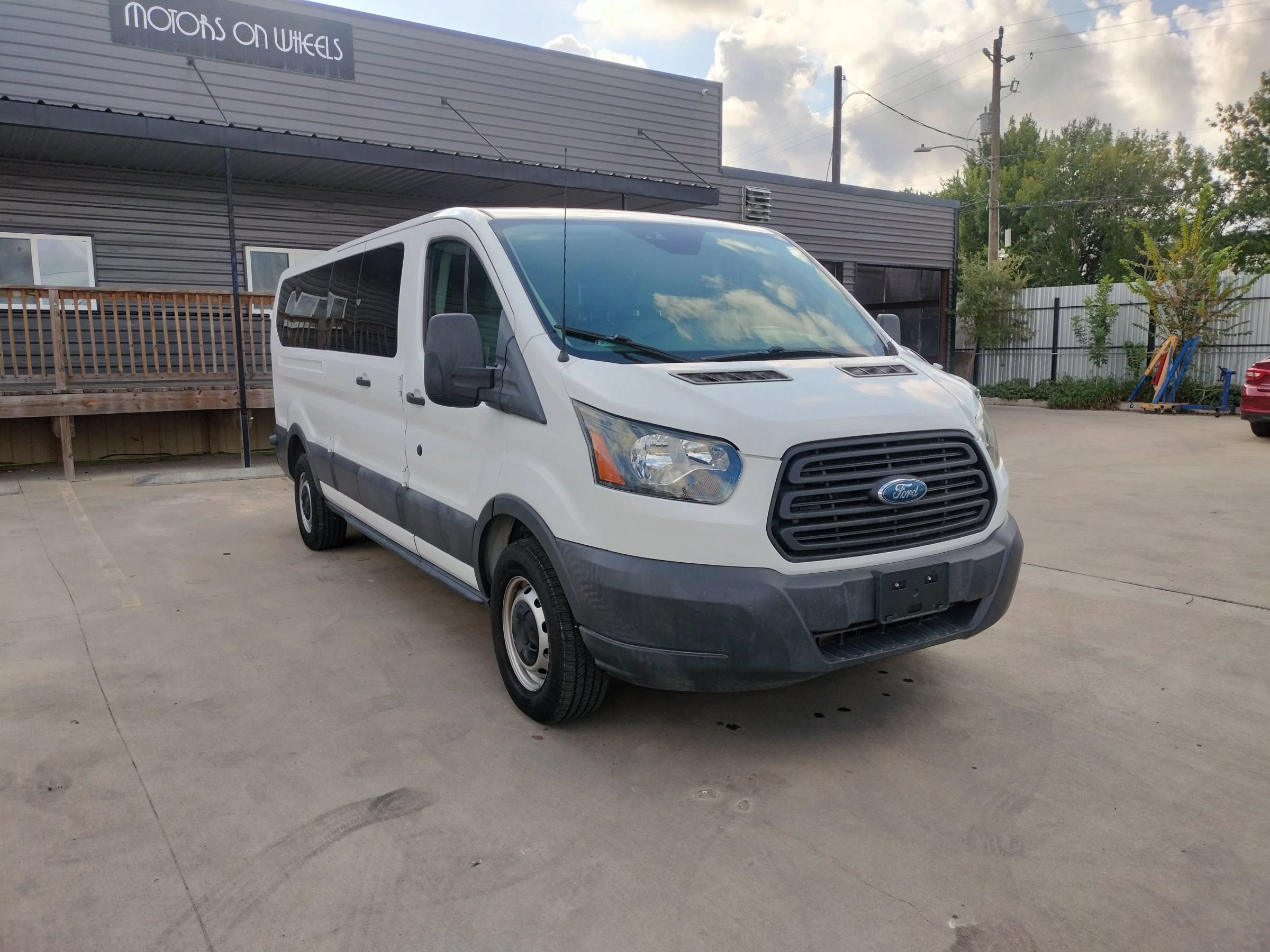 Used 2018 Ford Transit 350 XL RWD image 15