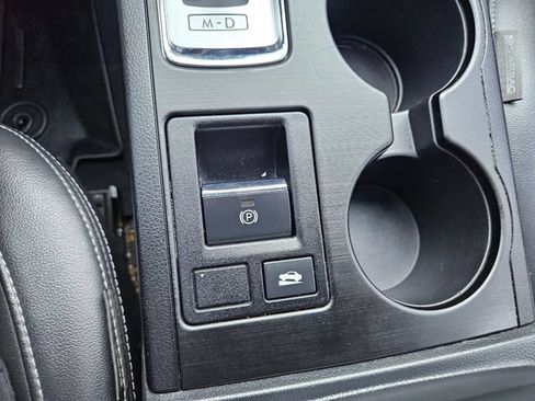 Used 2015 Subaru Legacy 2.5i Limited AWD/4WD image 27