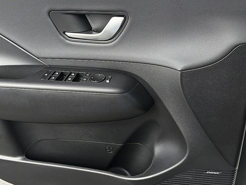 New 2027 Hyundai Kona Limited FWD image 16