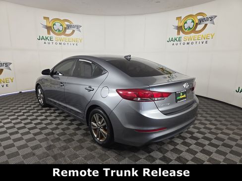 Used 2018 Hyundai Elantra SEL FWD image 6