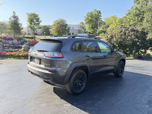 Used 2020 Jeep Cherokee Trailhawk w/ Cold Weather Group AWD/4WD image 5