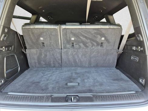 Used 2023 Jeep Wagoneer Series III w/ Preferred Equipment Group RWD image 6