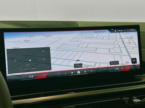 Used 2026 BMW X6 M60i image 17