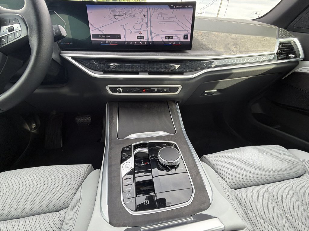 Used 2024 BMW X5 xDrive40i AWD/4WD image 24