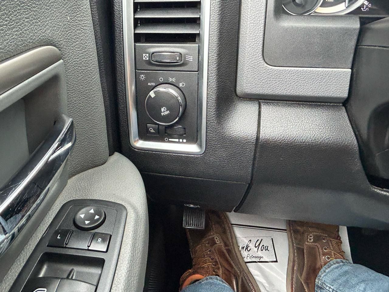 Used 2013 RAM 1500 Classic SLT w/ Big Horn Equipment Group AWD/4WD image 25