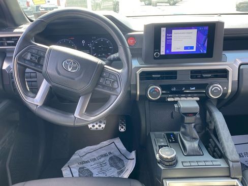 Used 2024 Toyota Tacoma TRD Sport image 7