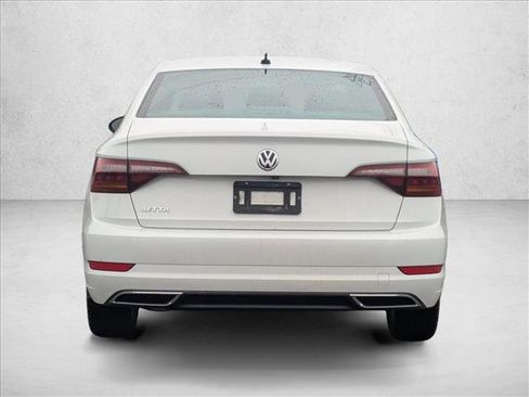 Used 2019 Volkswagen Jetta R-Line w/ R-Line Cold Weather Package image 6