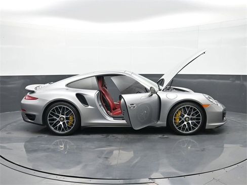 Certified 2014 Porsche 911 Turbo S image 30