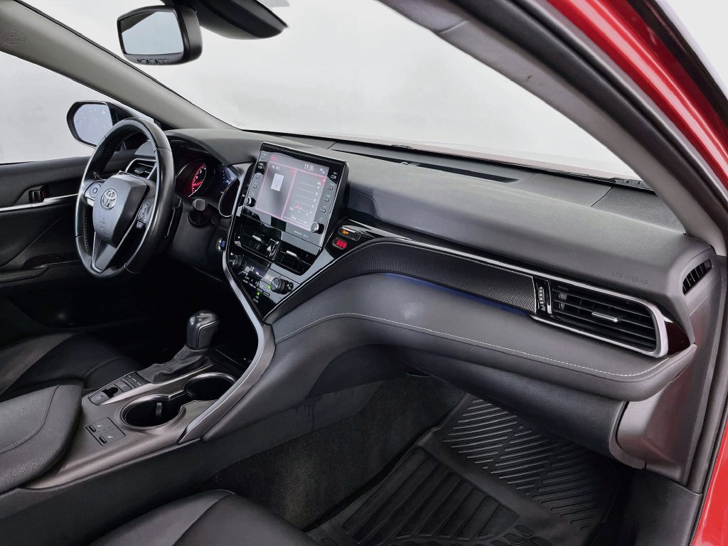 Used 2023 Toyota Camry XSE FWD image 34