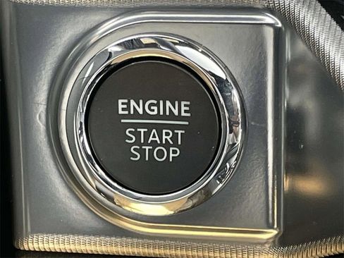 New 2025 Ford F150 Lariat w/ Equipment Group 502A High image 29