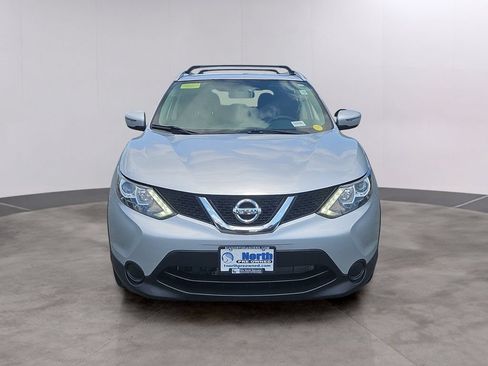 Used 2017 Nissan Rogue Sport SV AWD/4WD image 2