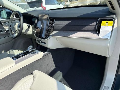 New 2026 Volvo XC90 B6 Ultra w/ Protection Package AWD/4WD image 14