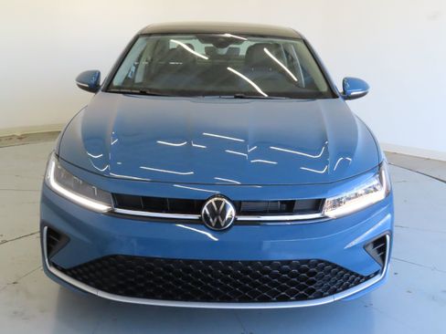 New 2026 Volkswagen Jetta SEL FWD image 9