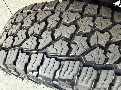 Used 2005 Dodge Ram 2500 Truck SLT w/ Quad Cab Big Horn Value Group image 37