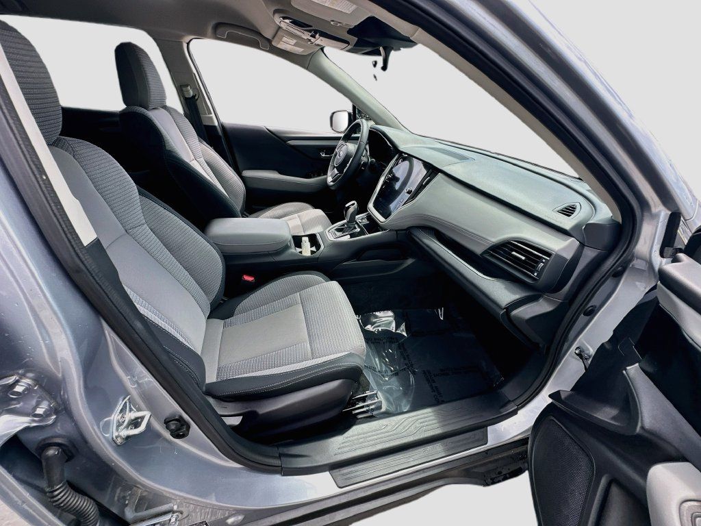 Certified 2025 Subaru Outback Premium AWD/4WD image 23
