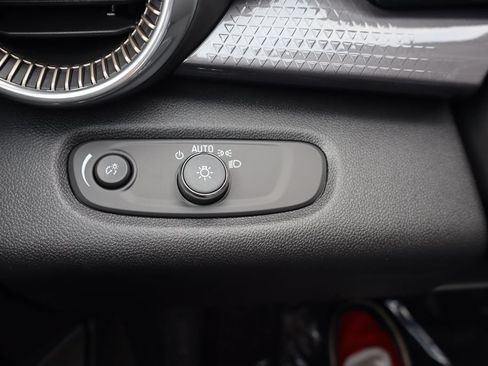 New 2026 Chevrolet Trax ACTIV w/ Driver Confidence Package FWD image 13