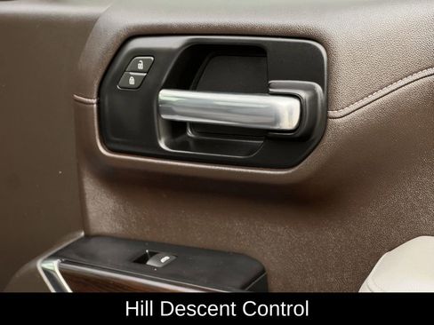 Used 2020 GMC Sierra 1500 SLT image 33