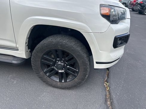 Used 2019 Toyota 4Runner Limited AWD/4WD image 12