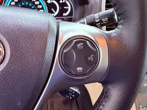 Used 2015 Toyota Venza XLE image 21