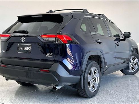 Used 2024 Toyota RAV4 XLE image 2