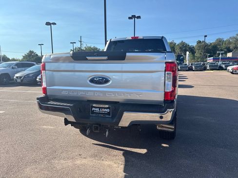Used 2019 Ford F350 XLT w/ XLT Premium Package AWD/4WD image 13