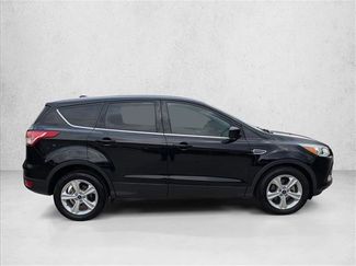 Used 2016 Ford Escape SE video 4