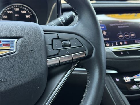 Used 2024 Cadillac XT6 Luxury FWD image 15