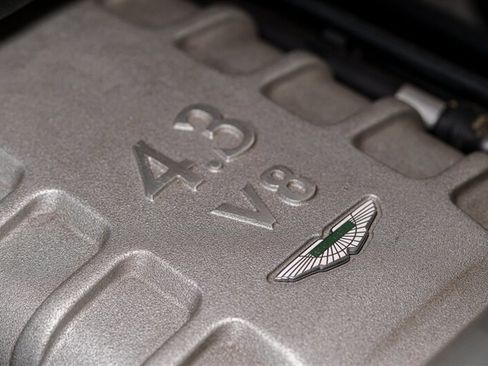 Used 2008 Aston Martin V8 Vantage Roadster RWD image 35