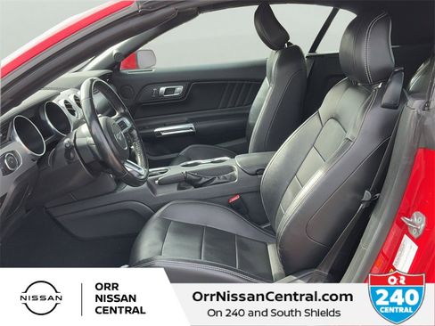 Used 2023 Ford Mustang Premium image 14