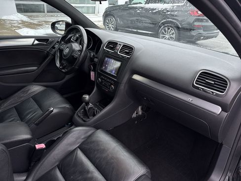 Used 2013 Volkswagen Golf R 4-Door image 27