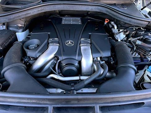 Used 2019 Mercedes-Benz GLS 550 4MATIC image 31