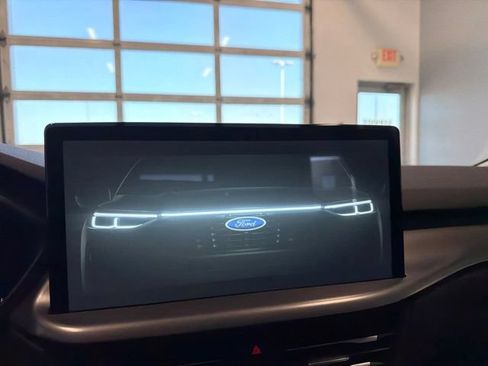 Used 2023 Ford Escape Active w/ Tech Pack #1 AWD/4WD image 28
