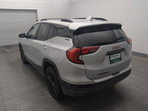 Used 2020 GMC Terrain SLE w/ Driver Convenience Package FWD image 5