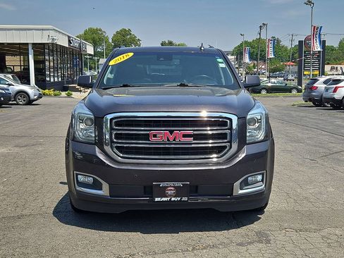Used 2018 GMC Yukon XL SLT w/ Open Road Package AWD/4WD image 3