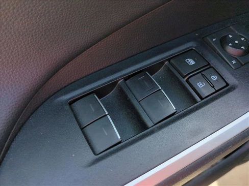 Used 2023 Toyota RAV4 XSE AWD/4WD image 12