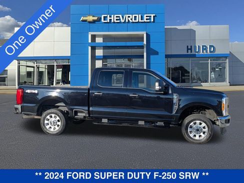 Used 2024 Ford F250 XLT w/ Snow Plow Prep Package image 3