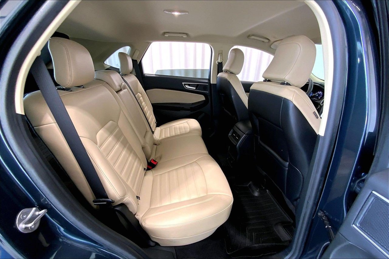 Used 2023 Ford Edge SEL w/ Convenience Package AWD/4WD image 19