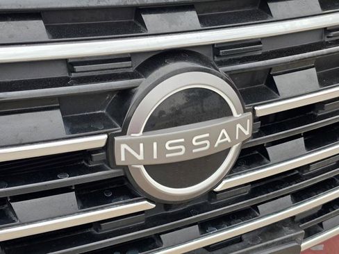 Certified 2024 Nissan Rogue SV FWD image 10