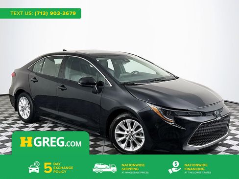Used 2022 Toyota Corolla XLE image 1