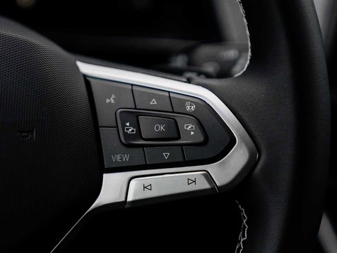 New 2026 Volkswagen Atlas Cross Sport SE image 28