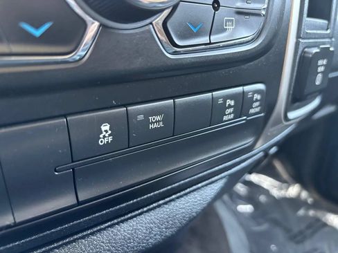 Used 2017 RAM 1500 Big Horn AWD/4WD image 43